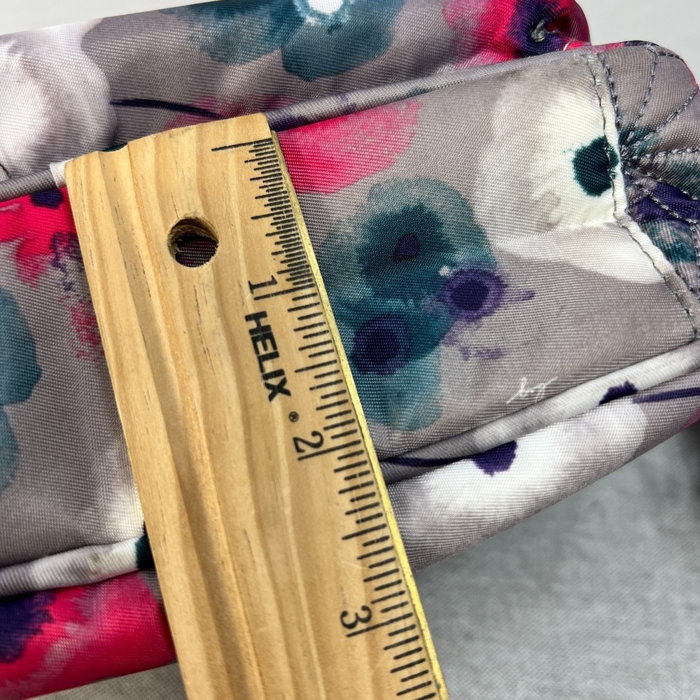 Lug Carousel Multicolor Gray/Pink/Teal/White Flower Print Crossbody Belt Bag - Picture 15 of 16